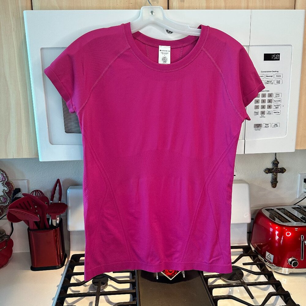 10 Athleta hot pink shirt NEW !